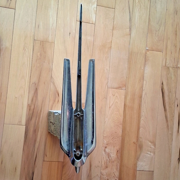 1956 Cadillac Sedan Deville, Winged Goddess, Hood Ornament - Picture 3 of 4